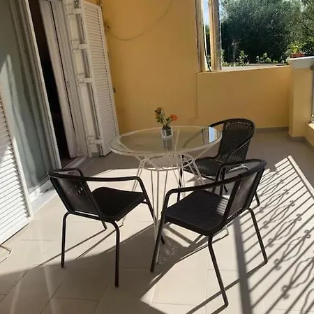 Apartament Fotis And Linda In *