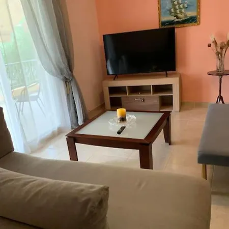 Fotis And Linda In * 고우비아